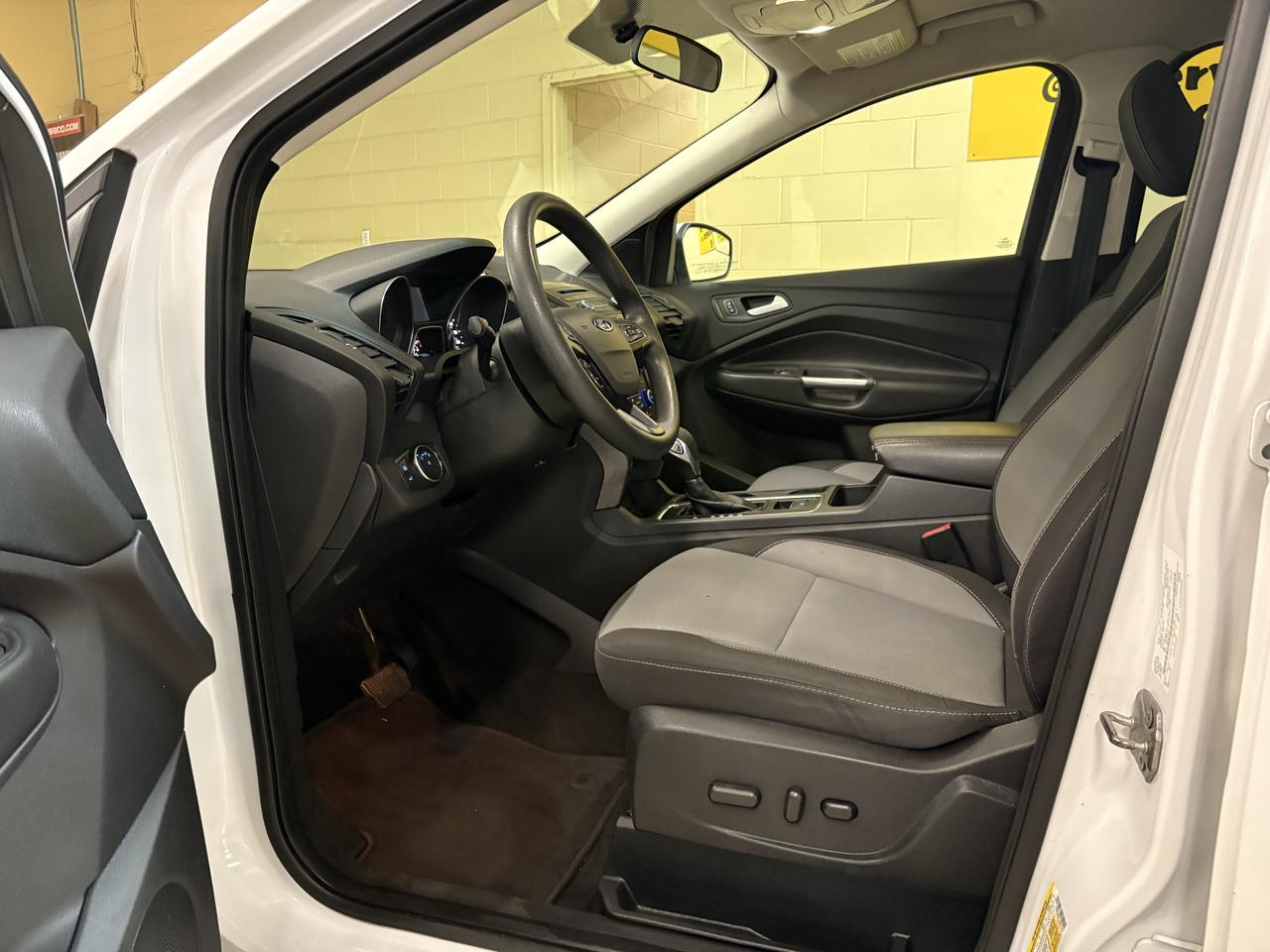 2018 Ford Escape SE Photo