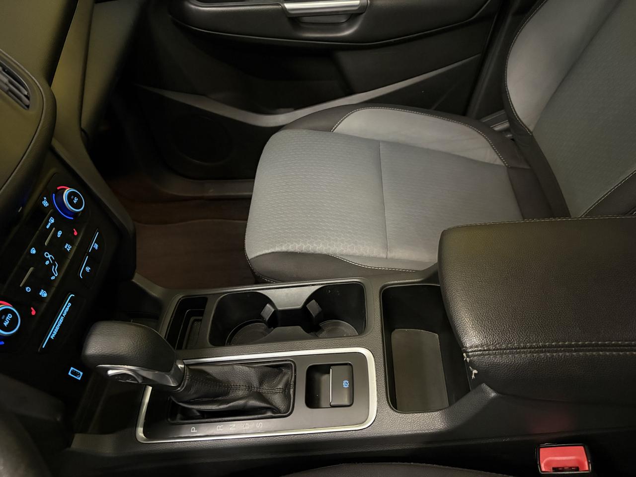 2018 Ford Escape SE Photo