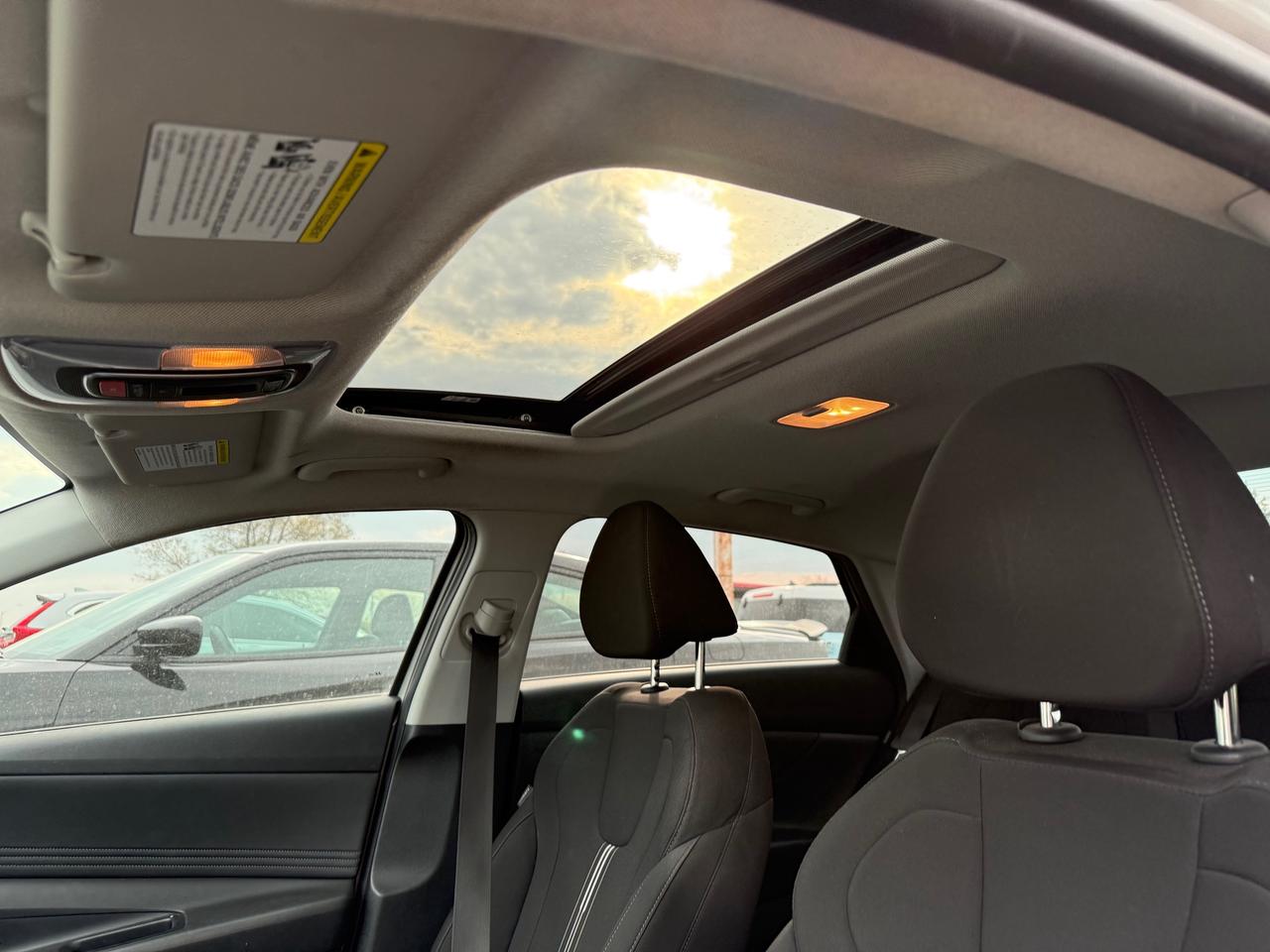 2024 Hyundai Elantra Preferred w/Tech Package Sunroof! NAV! AutoStart! Photo