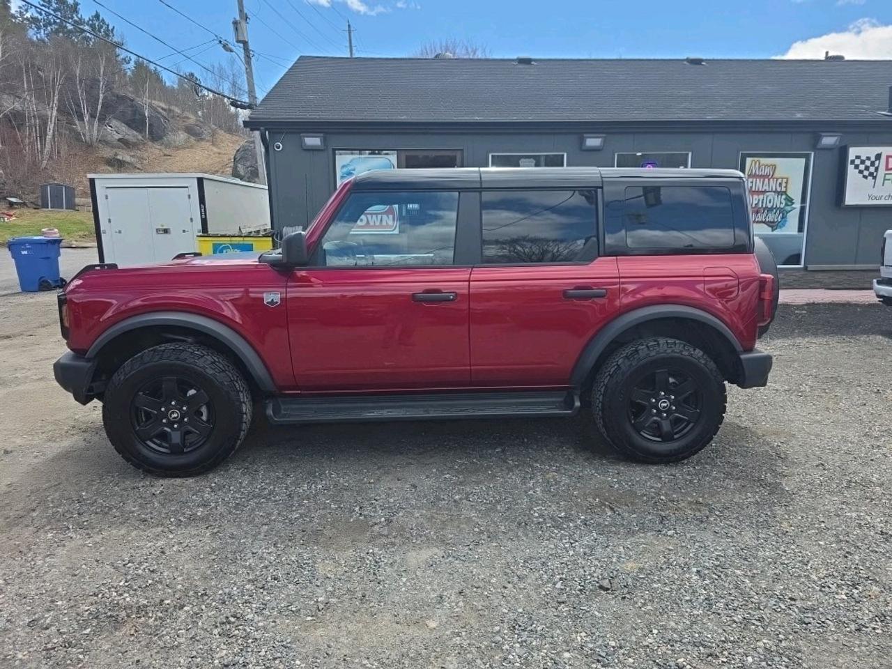 2025 Ford Bronco Big Bend BIG BEND BLACK OUT EDITION Photo4
