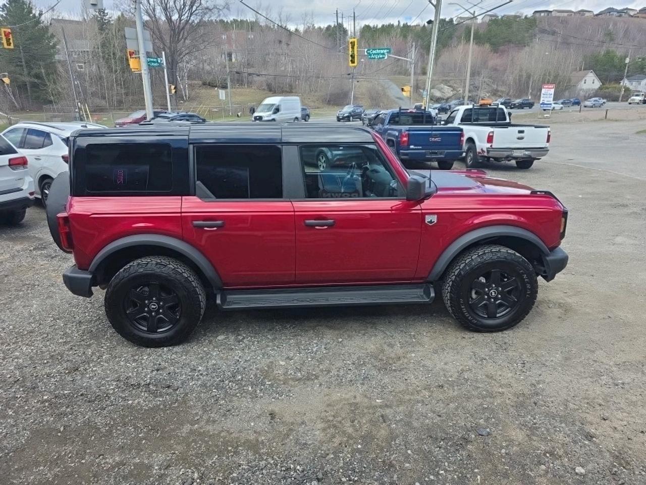 2025 Ford Bronco Big Bend BIG BEND BLACK OUT EDITION Photo