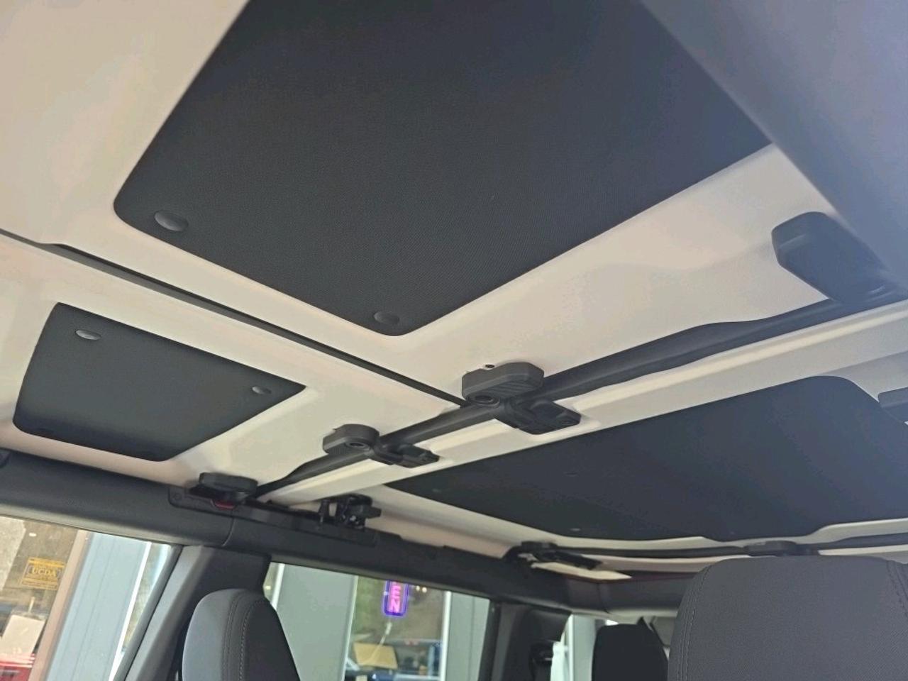 2025 Ford Bronco Big Bend BIG BEND BLACK OUT EDITION Photo
