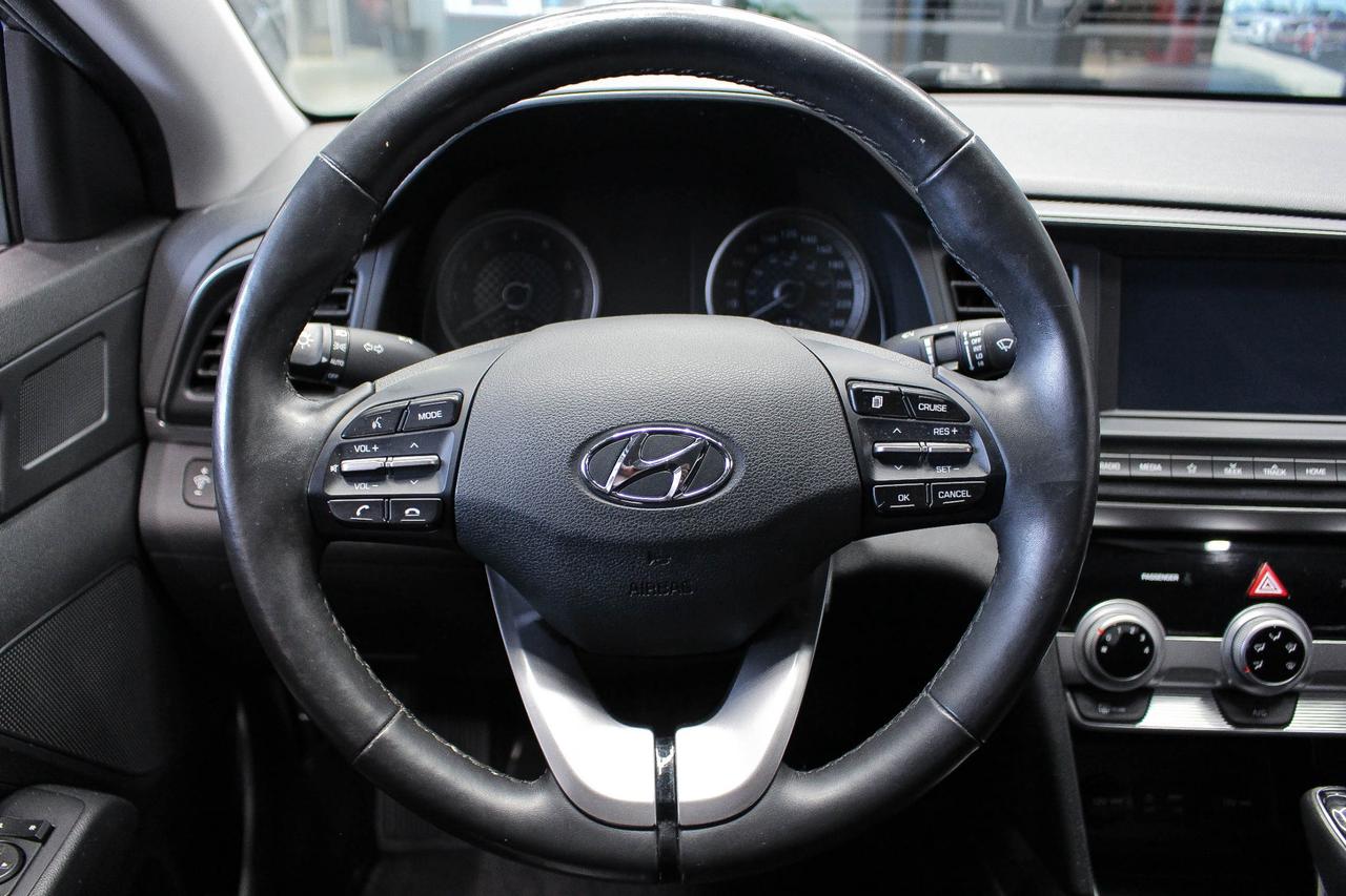 2019 Hyundai Elantra Preferred FWD - CLOTH UPHOLSTERY - APPLE CARPLAY AND ANDROID AUTO Photo