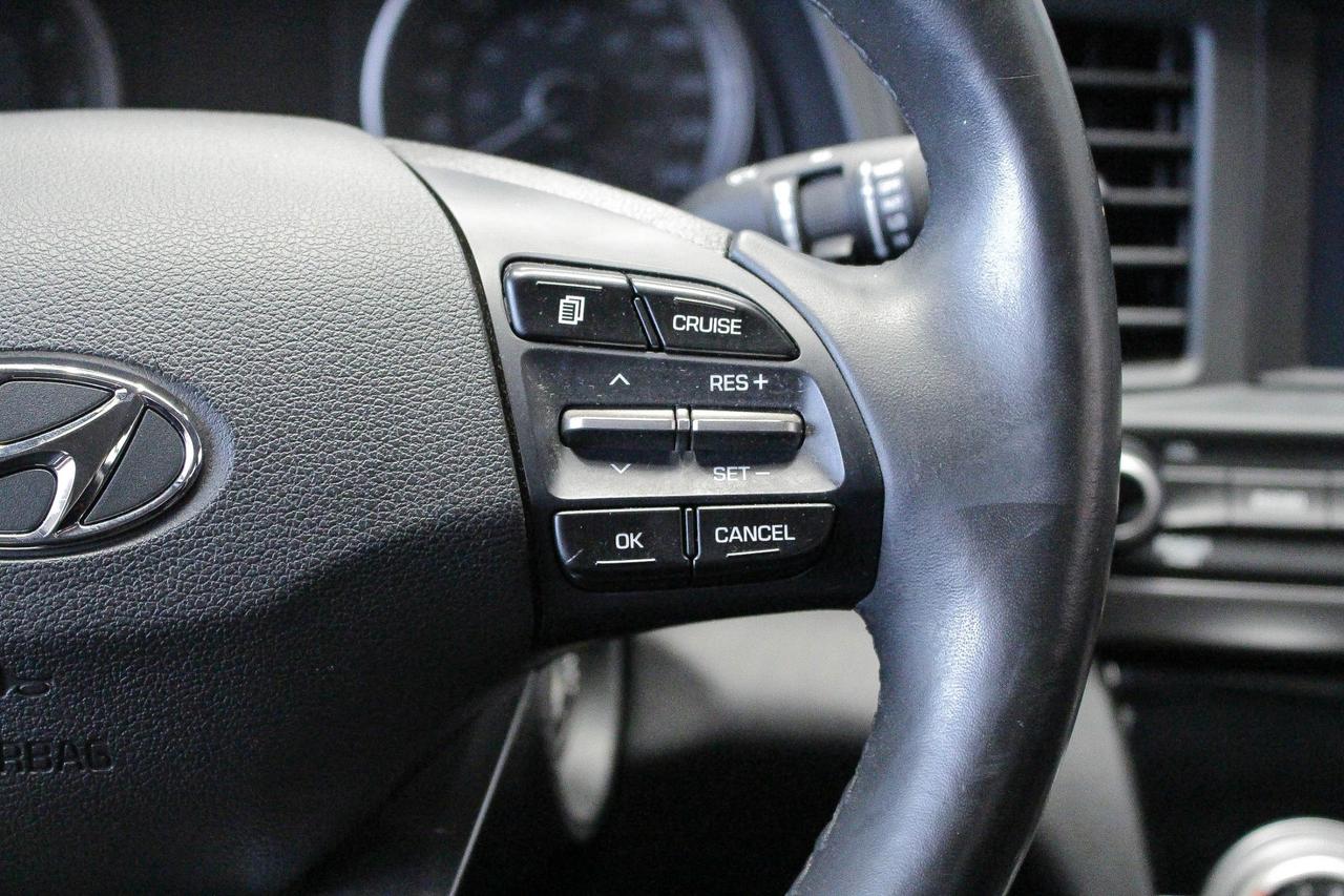 2019 Hyundai Elantra Preferred FWD - CLOTH UPHOLSTERY - APPLE CARPLAY AND ANDROID AUTO Photo
