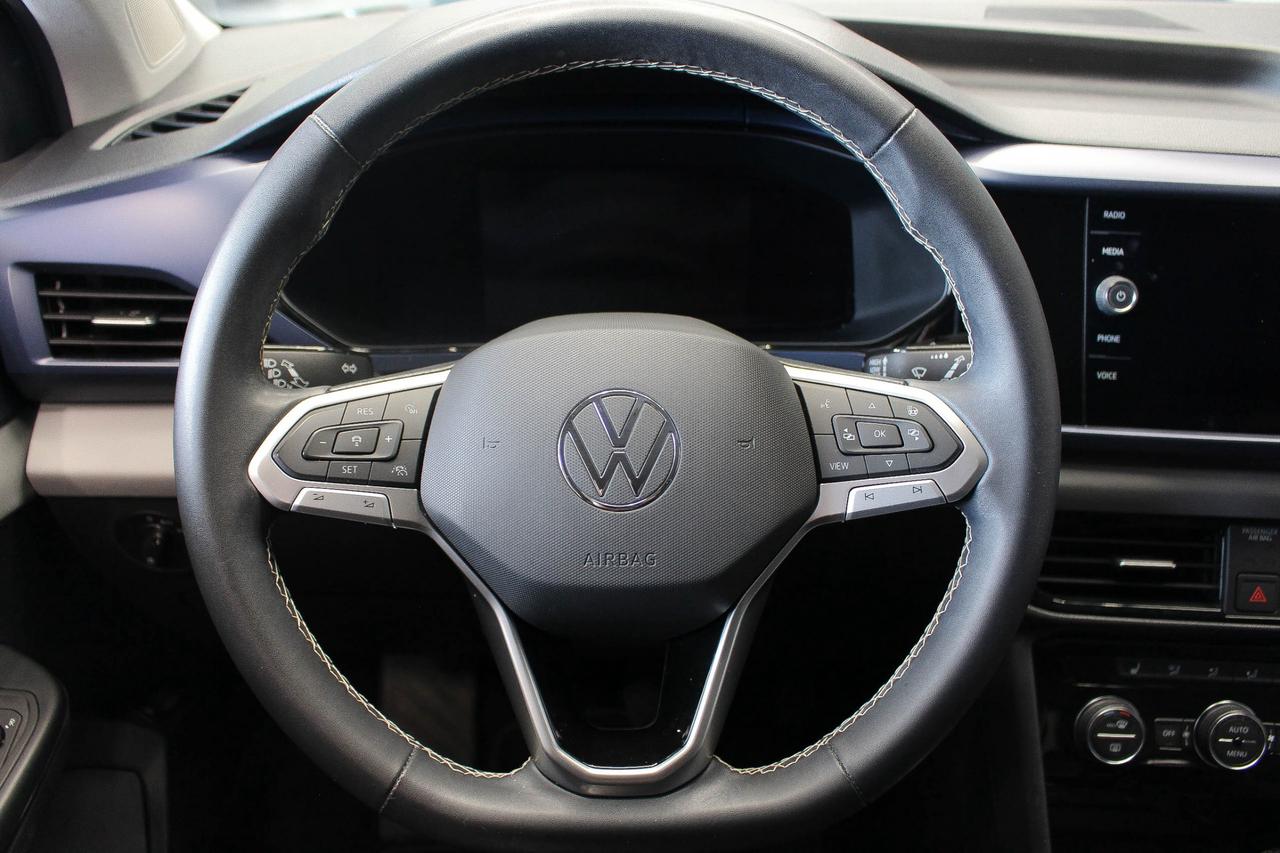 2023 Volkswagen Taos Comfortline AWD - HEATED SEATS - APPLE CARPLAY AND ANDROID AUTO Photo