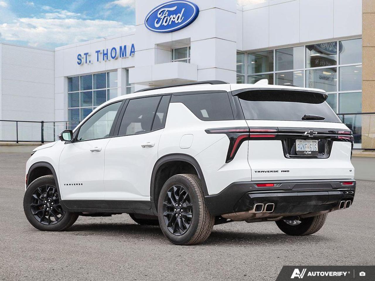 2024 Chevrolet Traverse LT Photo3