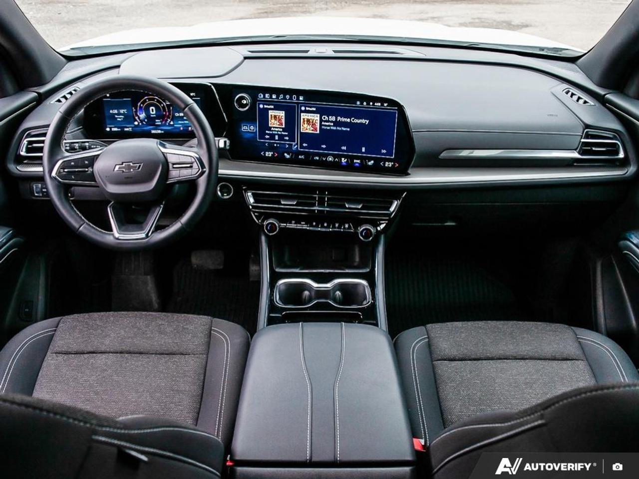 2024 Chevrolet Traverse LT Photo