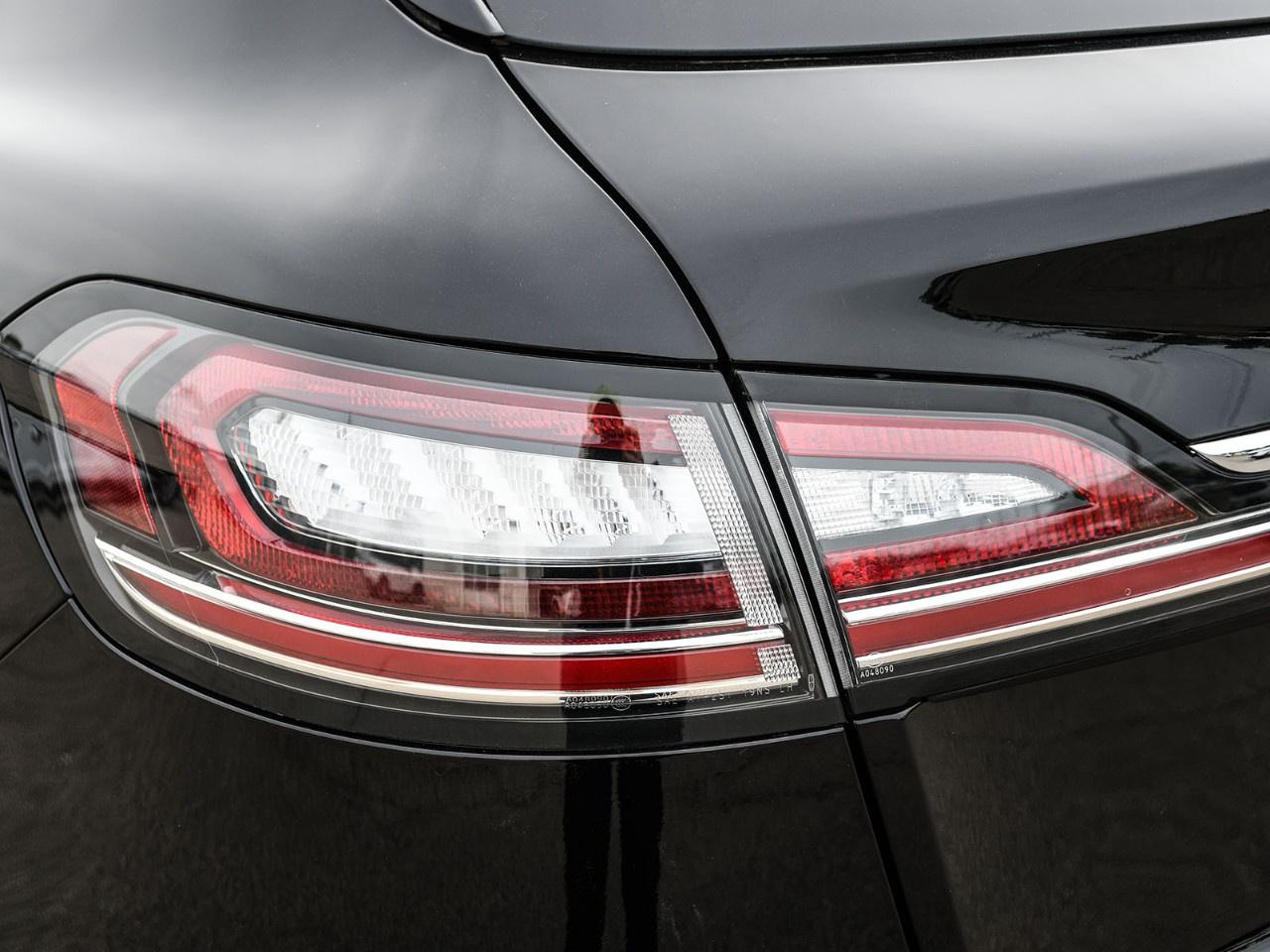 2023 Lincoln Nautilus Reserve AWD Photo