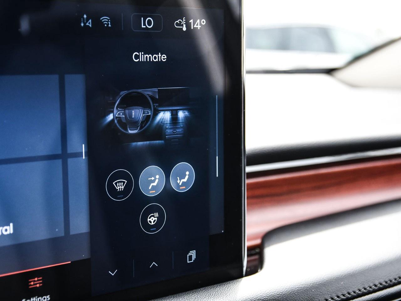 2023 Lincoln Nautilus Reserve AWD Photo