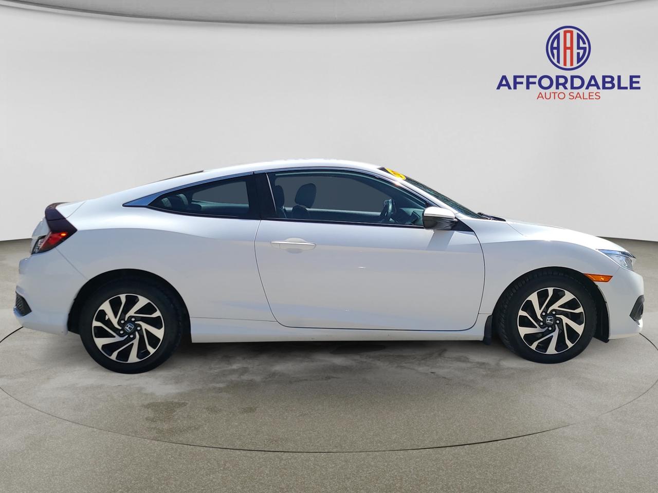 2018 Honda Civic LX Photo