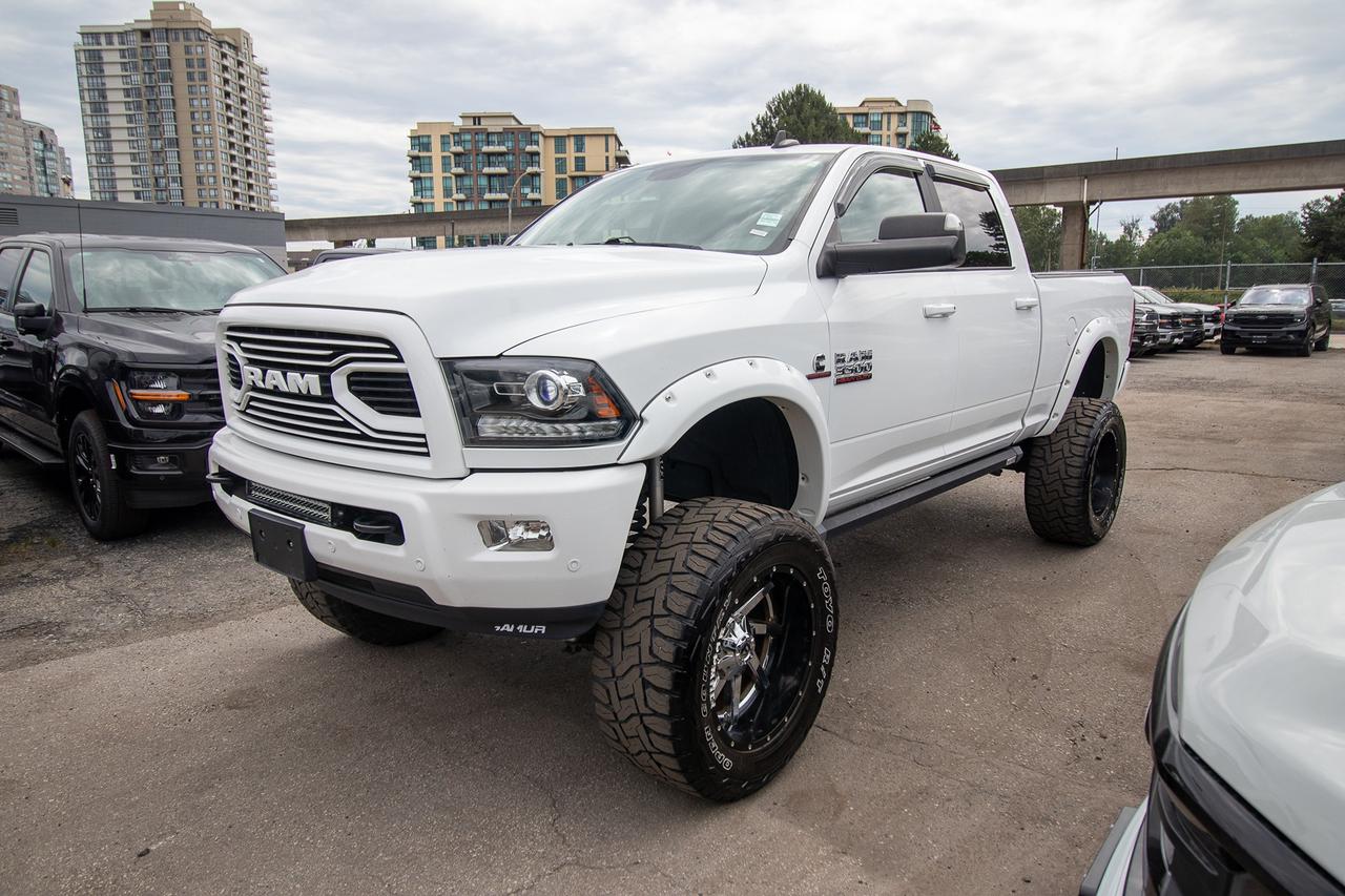2018 RAM 3500 Laramie 4x4 Crew Cab 6'4" Box Photo1