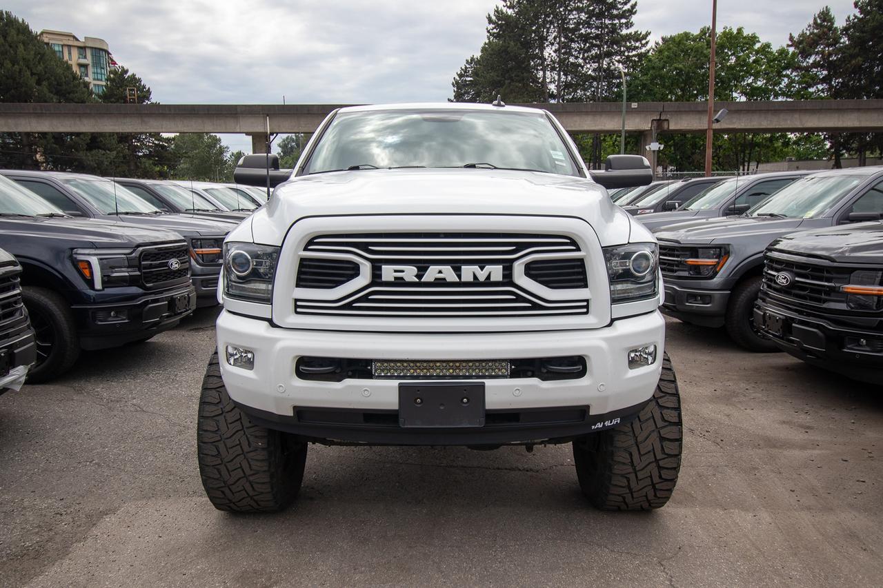 2018 RAM 3500 Laramie 4x4 Crew Cab 6'4" Box Photo2