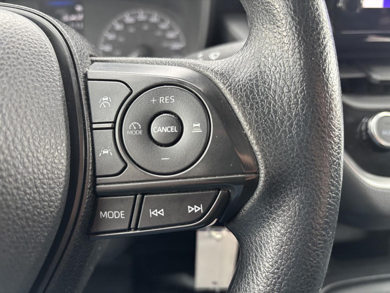 2023 Toyota Corolla LE Photo