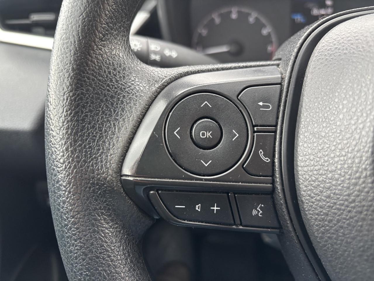 2023 Toyota Corolla LE Photo