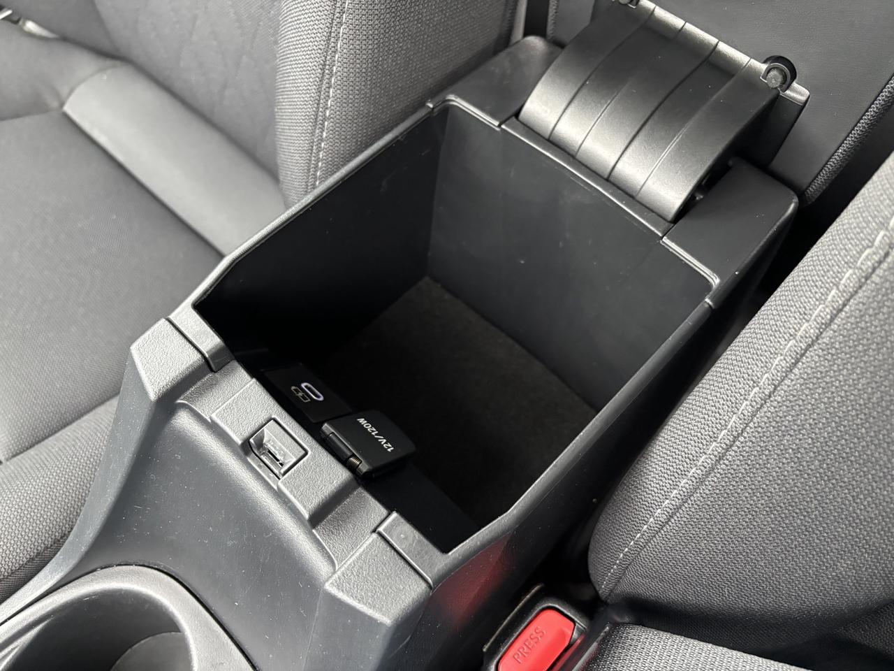 2023 Toyota Corolla LE Photo