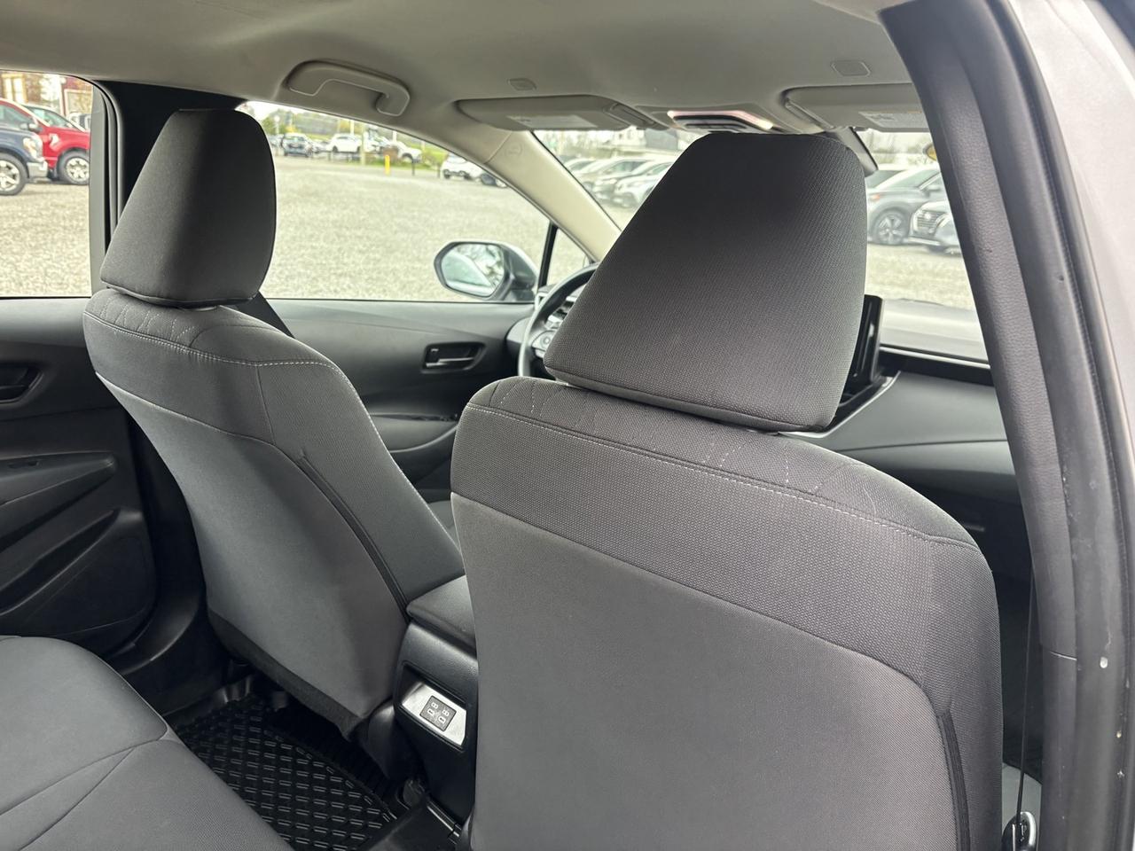 2023 Toyota Corolla LE Photo