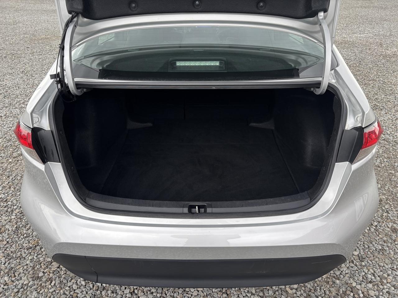 2023 Toyota Corolla LE Photo
