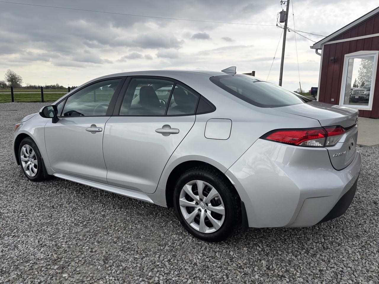 2023 Toyota Corolla LE Photo