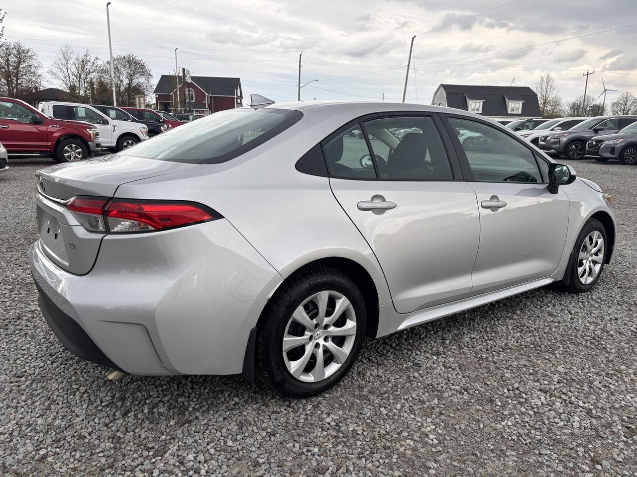 2023 Toyota Corolla LE Photo