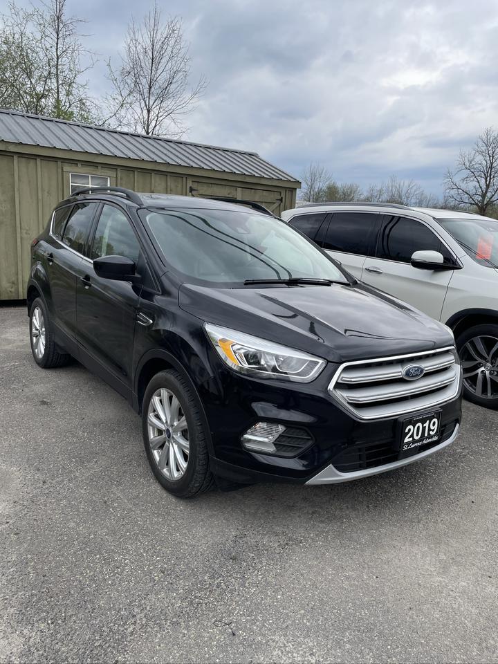 2019 Ford Escape SEL - Photo #1