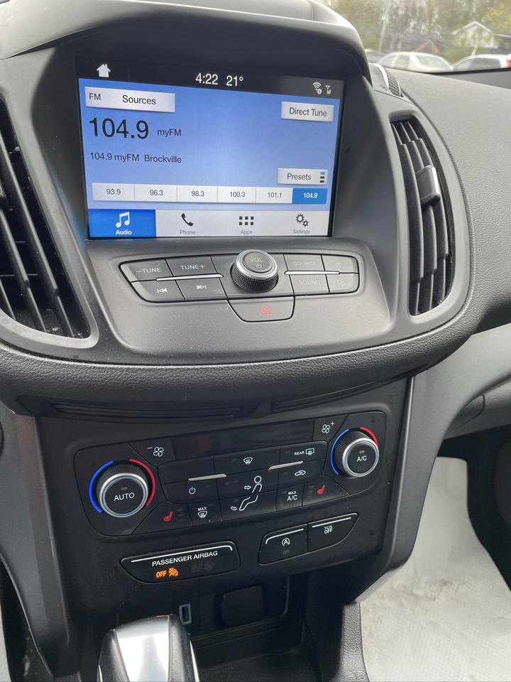 2019 Ford Escape SEL Photo