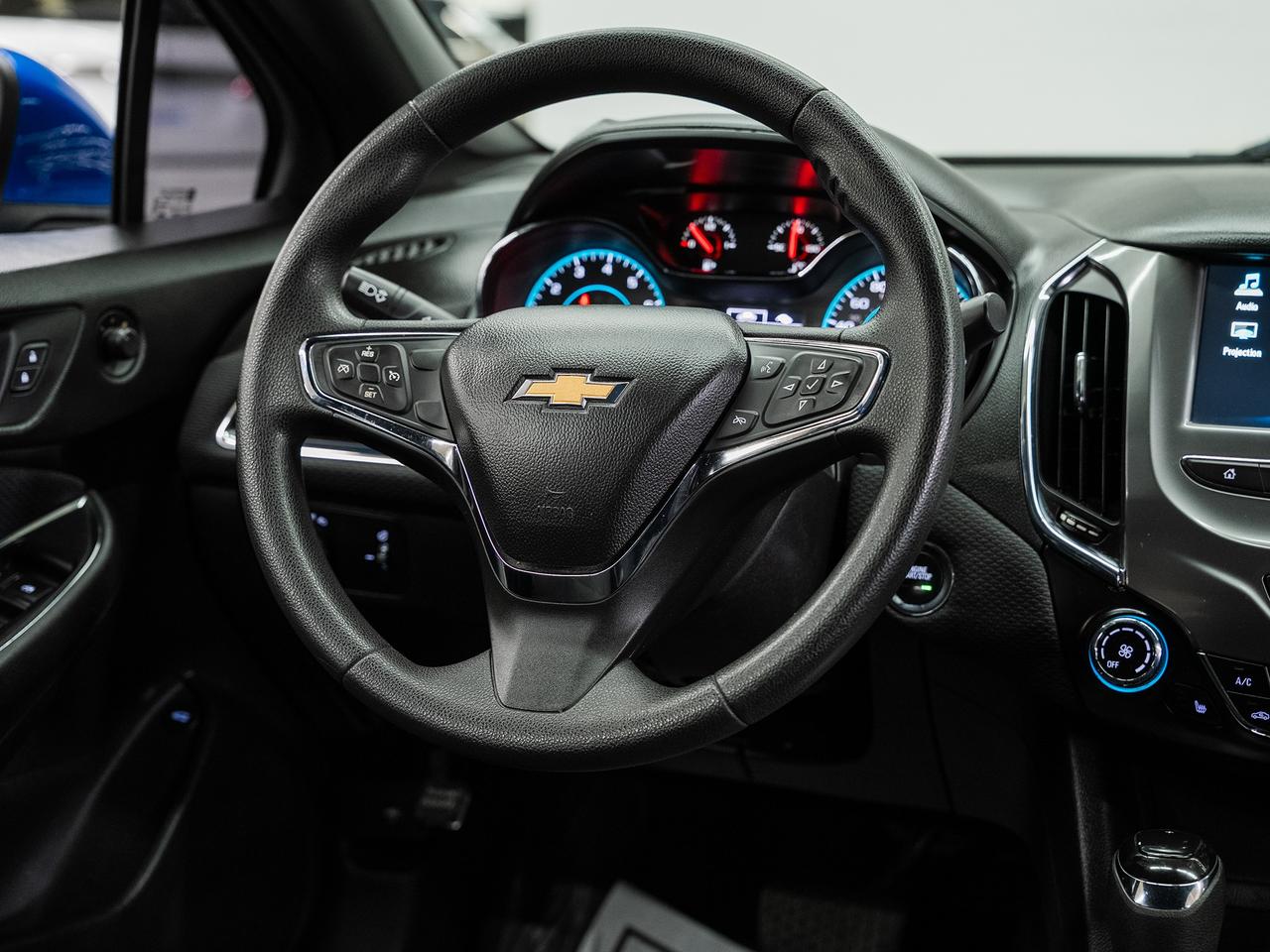 2018 Chevrolet Cruze LT | RS Package | Heated Seats | CarPlay Photo