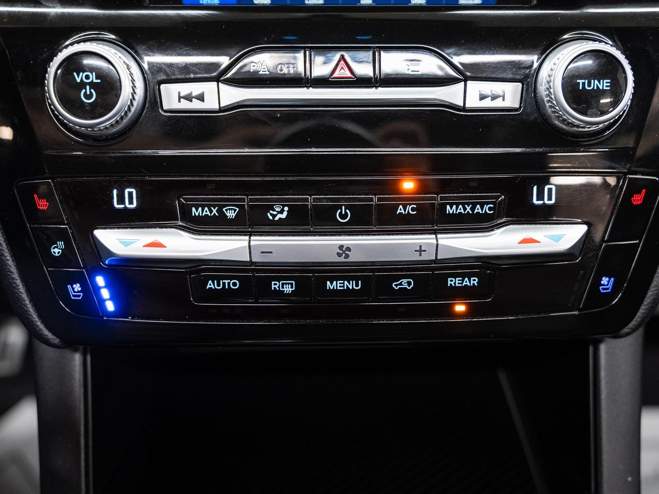 2021 Ford Explorer ST 4WD | Leather | Panoroof | BSM | CarPlay