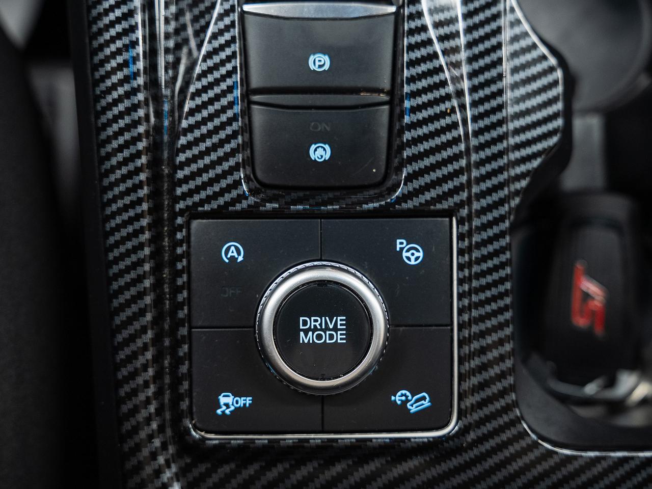 2021 Ford Explorer ST 4WD | Leather | Panoroof | BSM | CarPlay