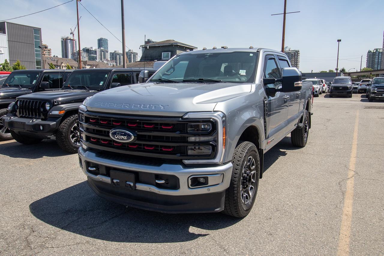 2023 Ford F-350 Platinum 4WD Crew Cab 6.75' Box Photo0