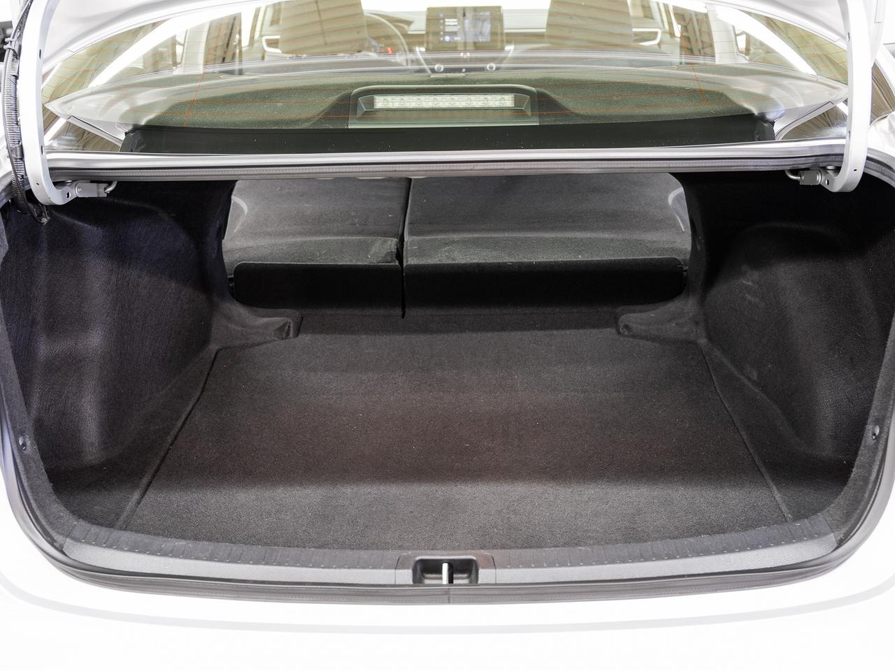 2024 Toyota Corolla HYBRID LE | LaneDep | ACC | Heated Seats | CarPlay Photo