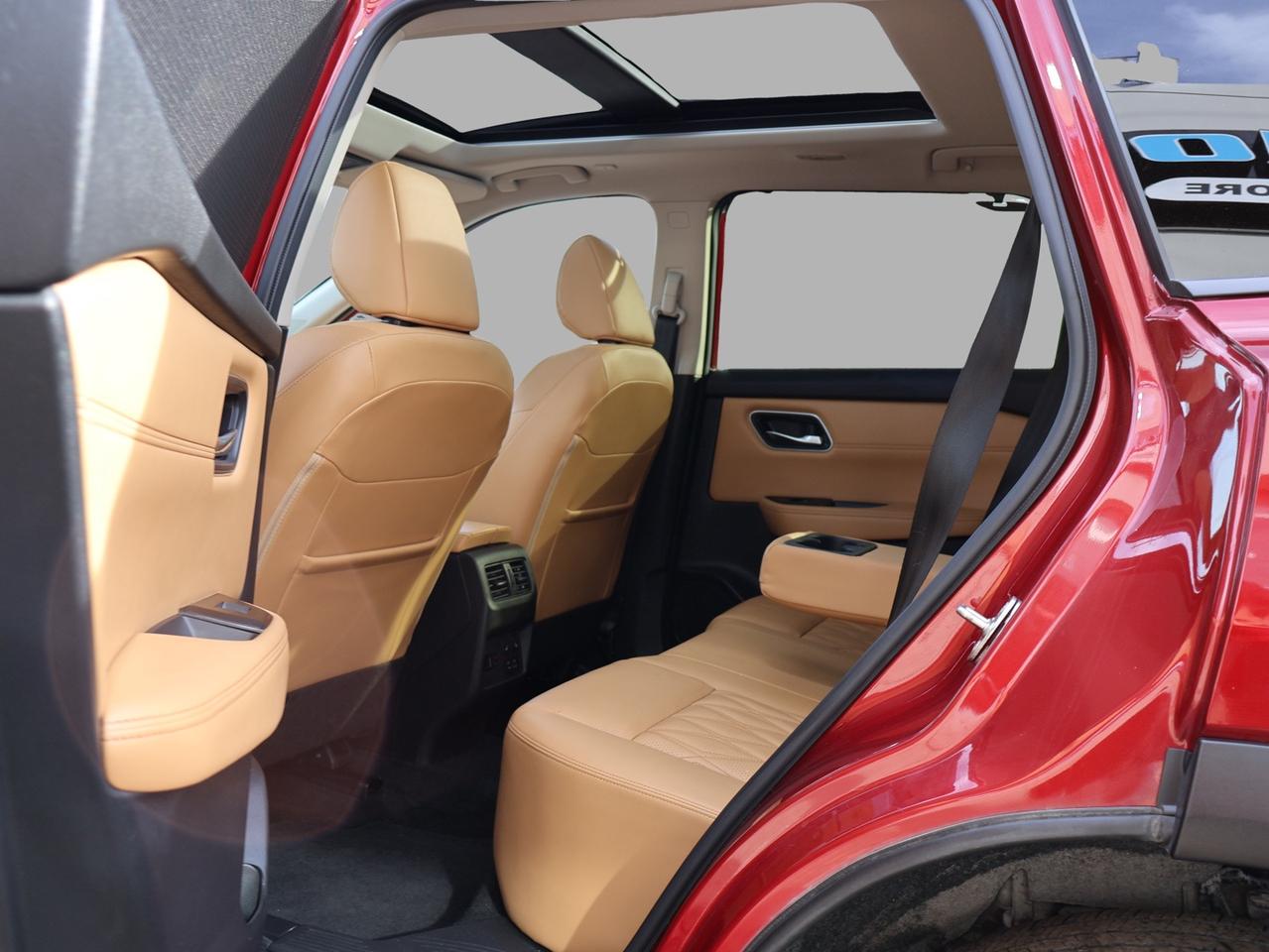 2023 Nissan Rogue PLATINUM AWD CERTIFIED *1 OWNER*ACCIDENT FREE* CAMERA NAV BLUETOOTH LEATHER HEATED SEATS PANO ROOF CRUISE ALLOYS Photo