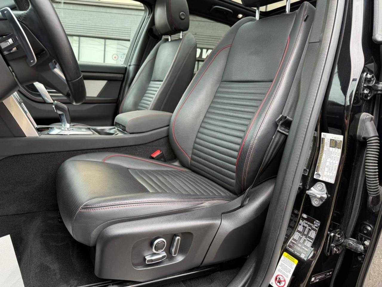 2021 Land Rover Discovery Sport P250 S R-DYNAMIC/ NAVI/ HUD/ PANO SUNROOF/ 360 CAM - Photo #16
