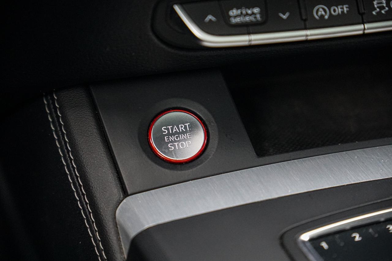 2018 Audi SQ5 Technik S-LINE QUATTRO | HUD | NAVI | PANO | Photo