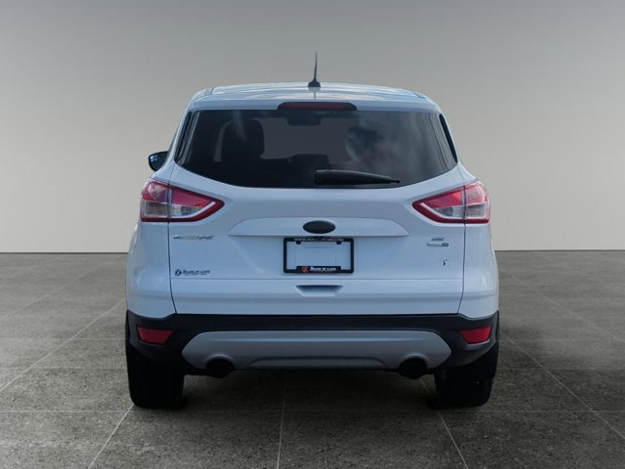 2015 Ford Escape SE - Photo #4