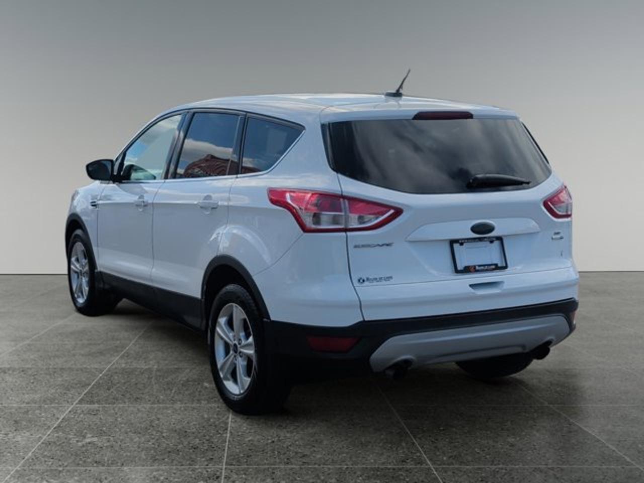 2015 Ford Escape SE - Photo #3