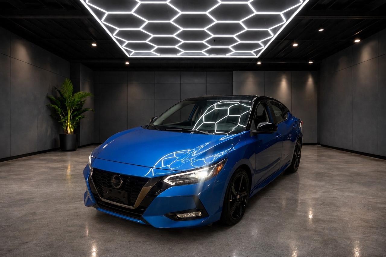 2021 Nissan Sentra SR CVT Photo