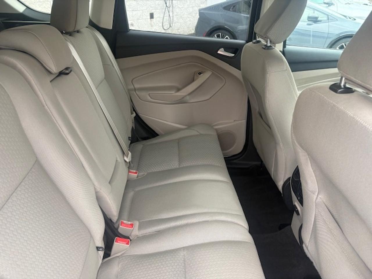 2018 Ford Escape SE 4WD ONLY 66KM-1 OWNER-NO ACCIDENTS-CAMERA-HEATED SEATS Photo
