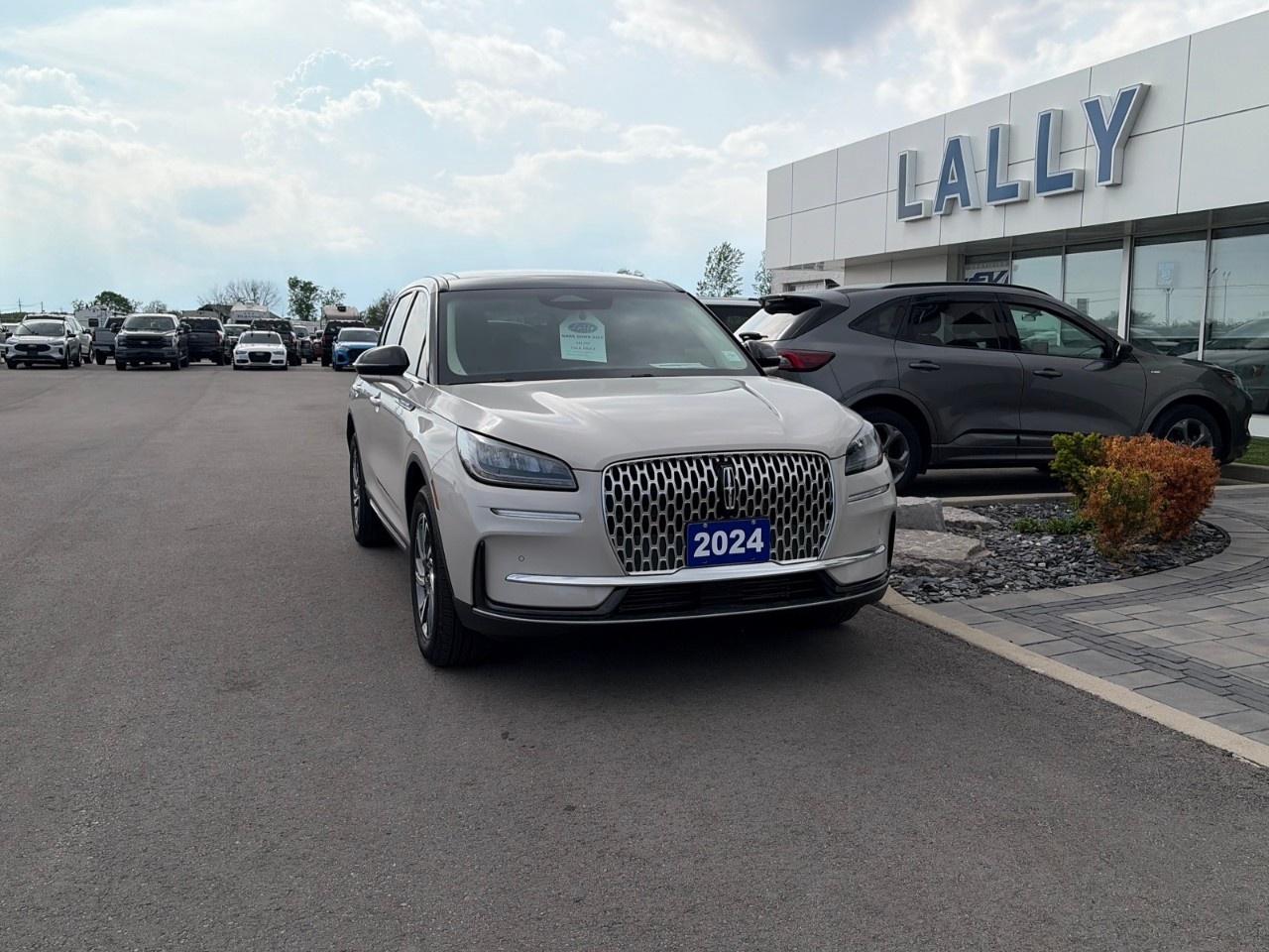 2024 Lincoln Corsair Premiere AWD Photo0