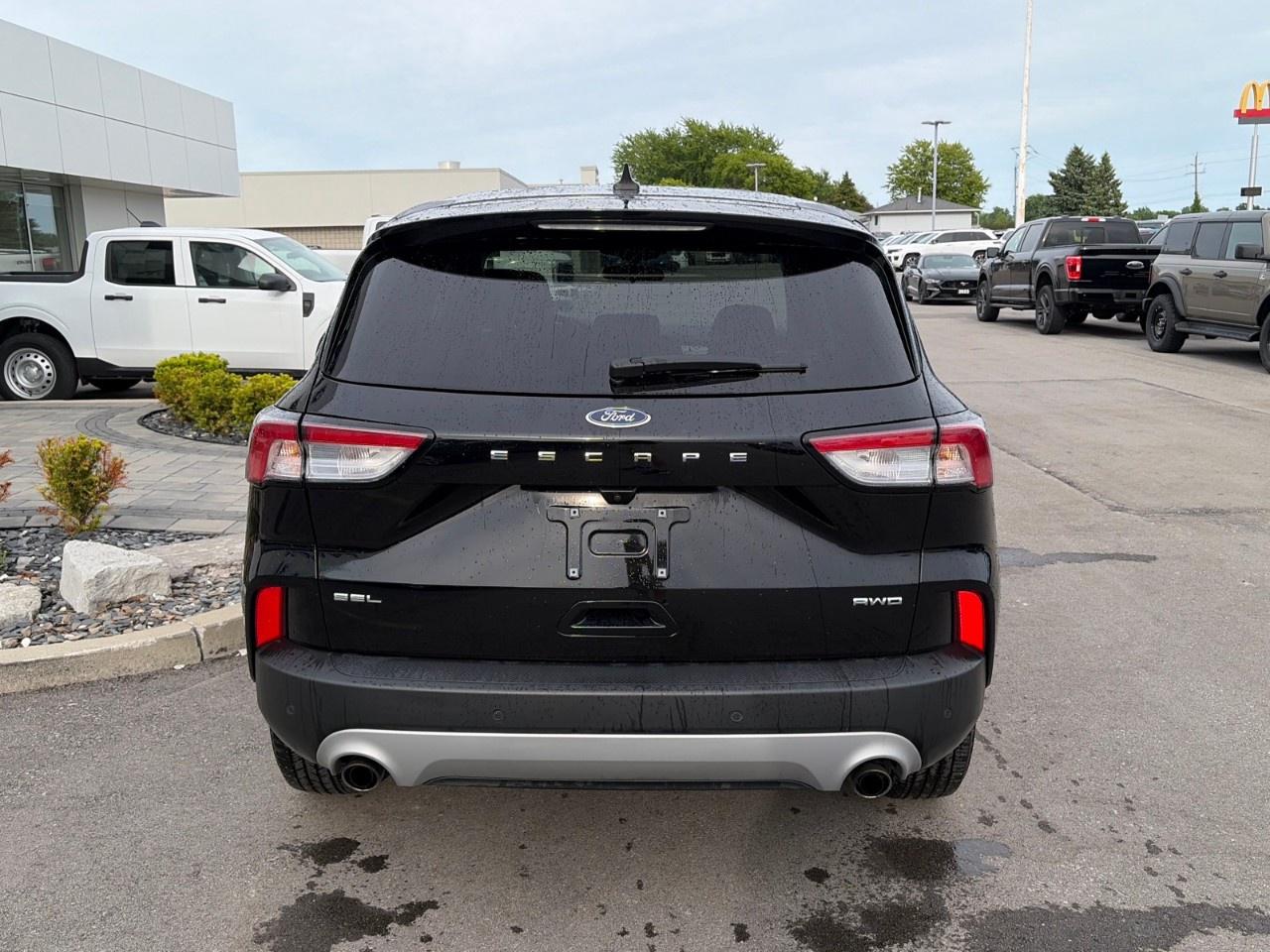 2022 Ford Escape SEL AWD Photo