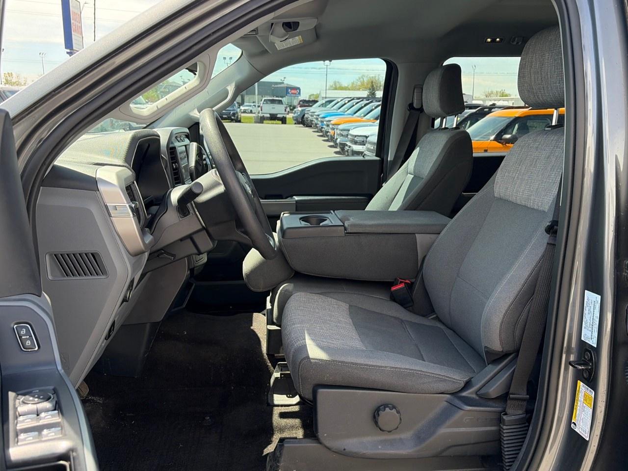 2023 Ford F-150 XLT 4WD SuperCrew 5.5' Box Photo