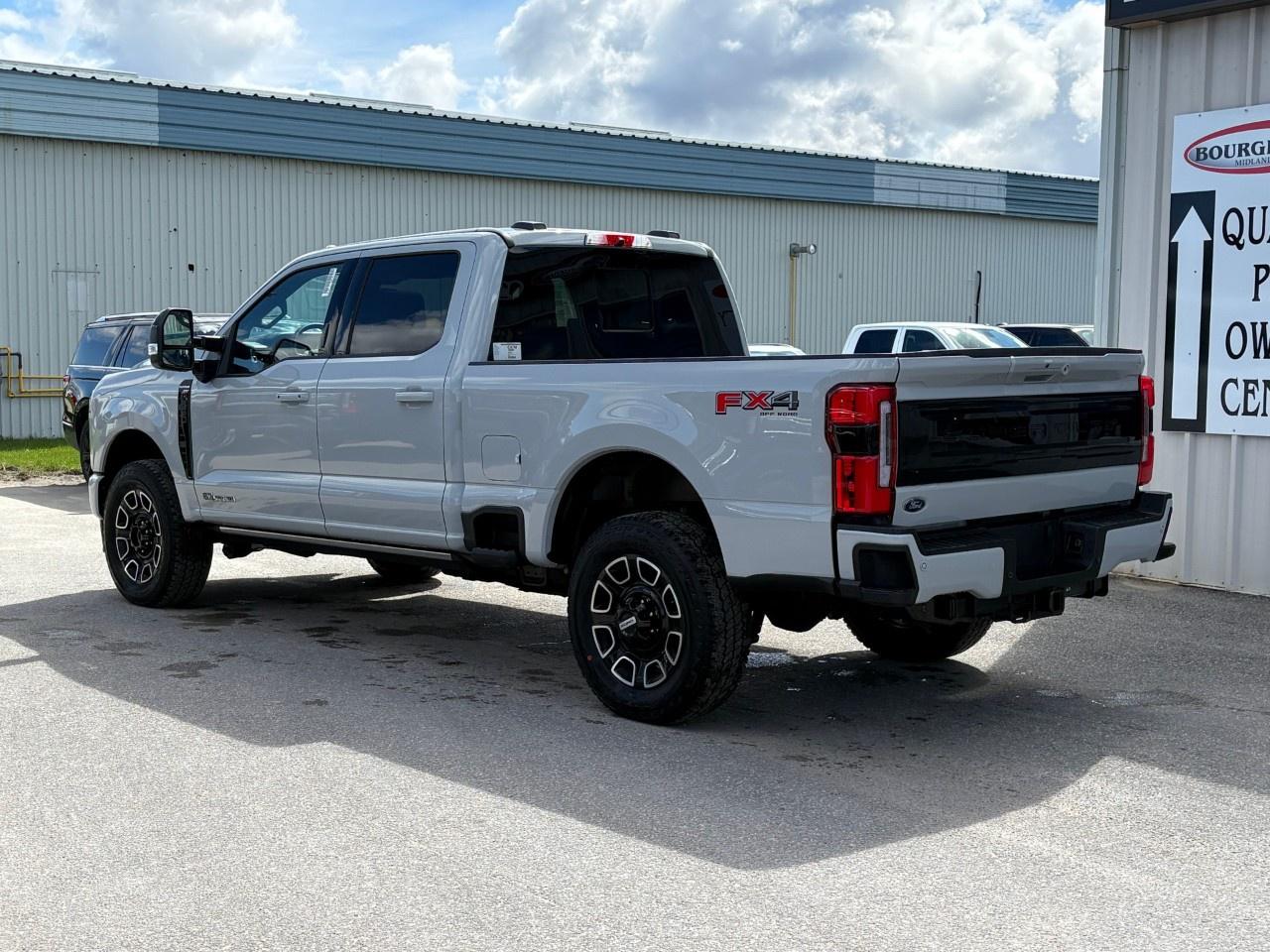 2026 Ford F-250 Super Duty SRW PLATINUM 4WD CREW CAB 6.75' BOX Photo