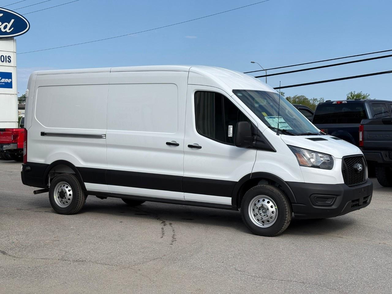 2026 Ford Transit Cargo Van T-250 148" MED RF 9070 GVWR AWD Photo4