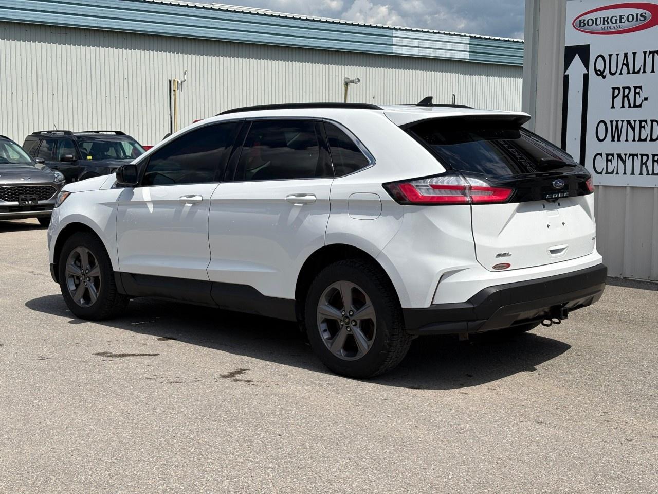 2022 Ford Edge SEL AWD Photo