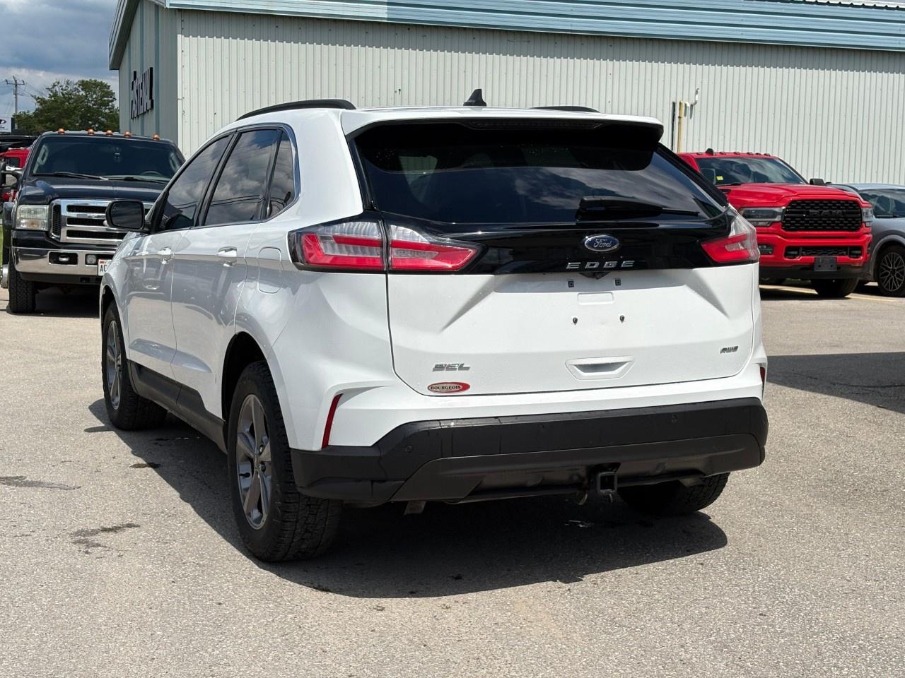 2022 Ford Edge SEL AWD Photo