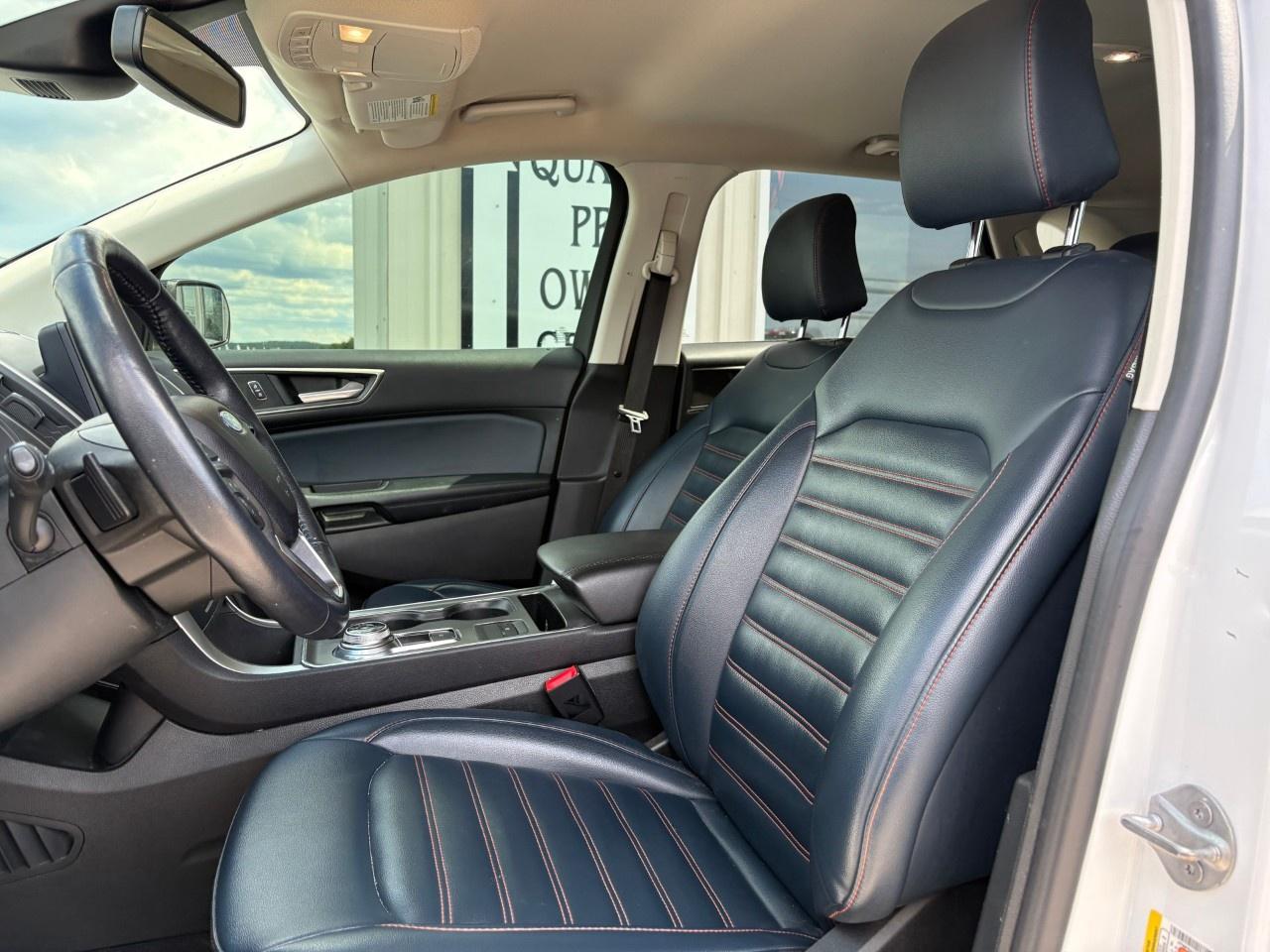 2022 Ford Edge SEL AWD Photo