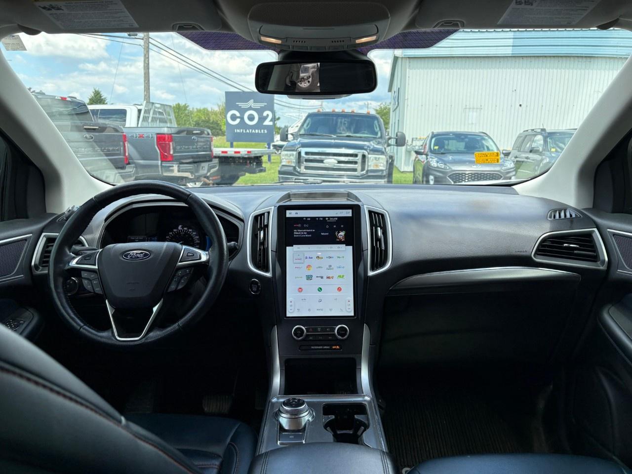 2022 Ford Edge SEL AWD Photo