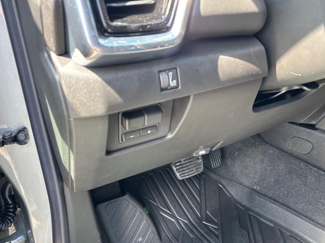 2026 GMC Canyon Elevation New Mid Size 5 Passenger Crew Cab 4X4 Truck with 2 Factory Installed Lift, Trailer Package, Heated Front Seats, Adaptive Cruise Control, HD Surround Vision and a 11 Touchscreen Radio with Google Built Photo