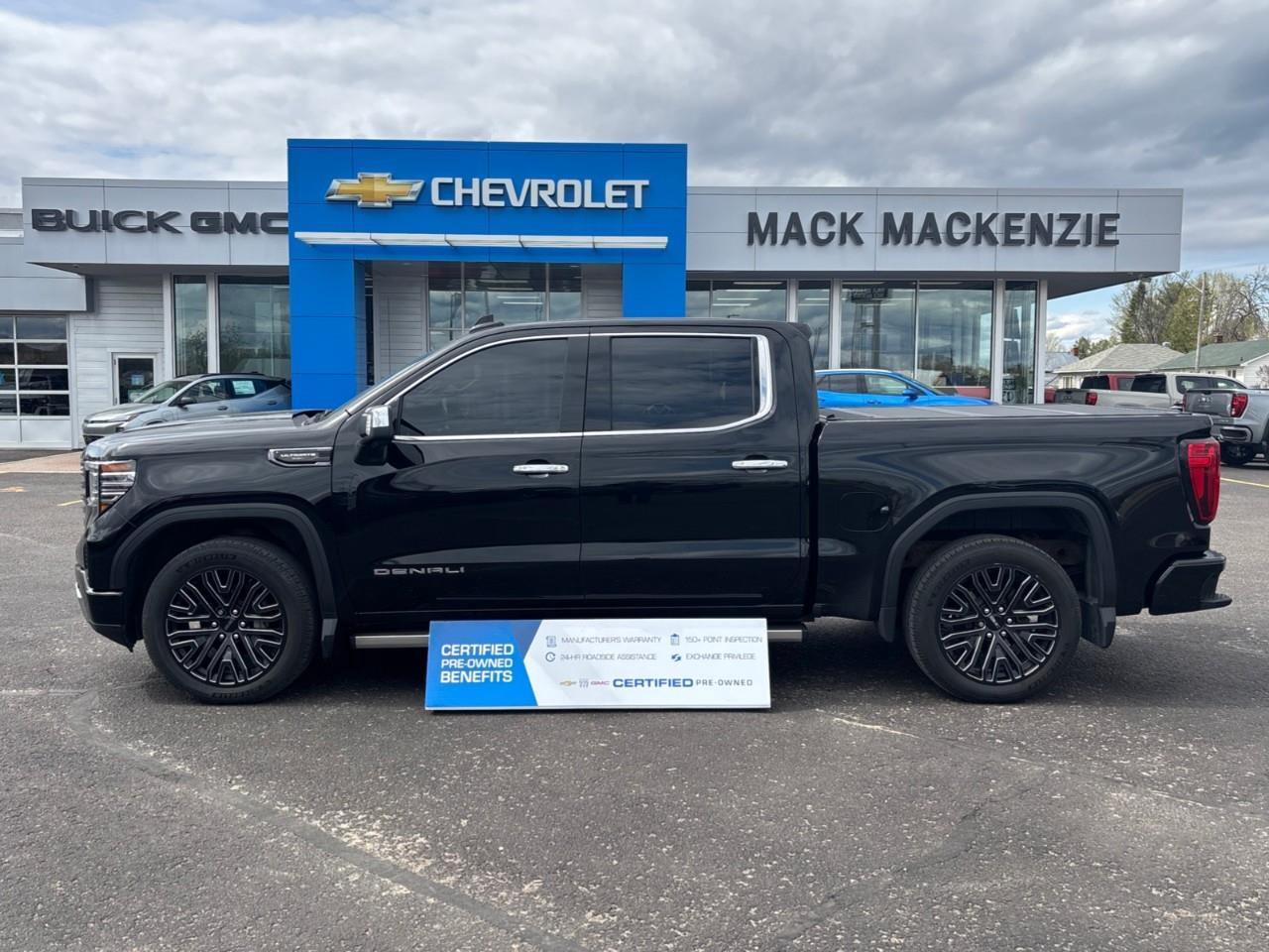 2022 GMC Sierra 1500 Denali Ultimate Used Luxury 5 Passenger Crew Cab 6.2L Gas Powered 4X4 Truck with Heated, Cooled and Massage Front Seats, Heated Steering Wheel, Heated Rear Outboard Seats, Available Super Cruise (Subscription Require Photo