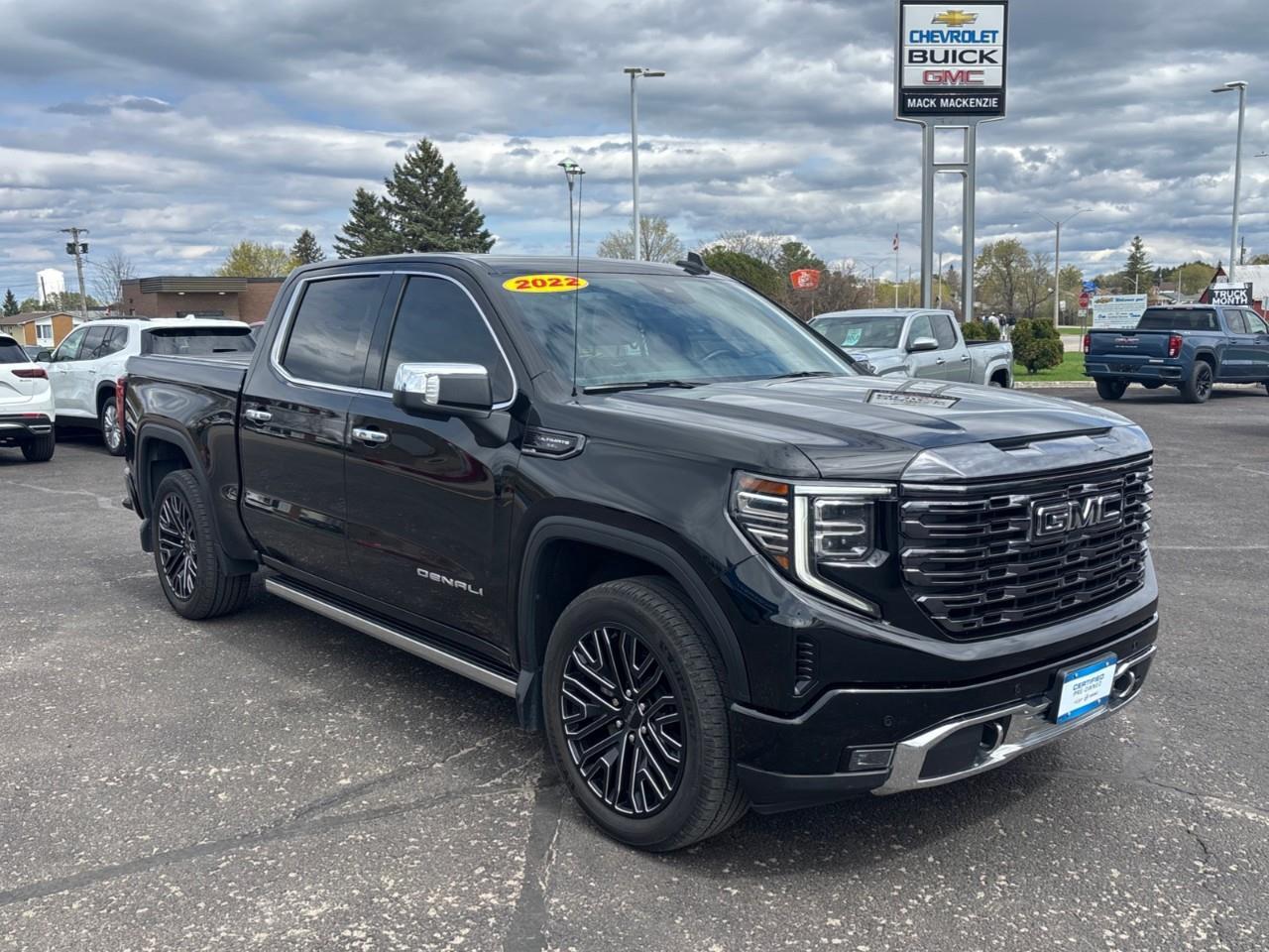 2022 GMC Sierra 1500 Denali Ultimate Used Luxury 5 Passenger Crew Cab 6.2L Gas Powered 4X4 Truck with Heated, Cooled and Massage Front Seats, Heated Steering Wheel, Heated Rear Outboard Seats, Available Super Cruise (Subscription Require Photo