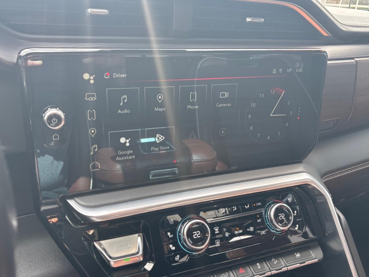 2022 GMC Sierra 1500 Denali Ultimate Used Luxury 5 Passenger Crew Cab 6.2L Gas Powered 4X4 Truck with Heated, Cooled and Massage Front Seats, Heated Steering Wheel, Heated Rear Outboard Seats, Available Super Cruise (Subscription Require Photo